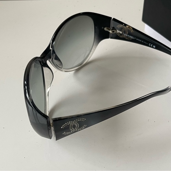 CHANEL sunglasses Y2K style - Picture 11 of 15